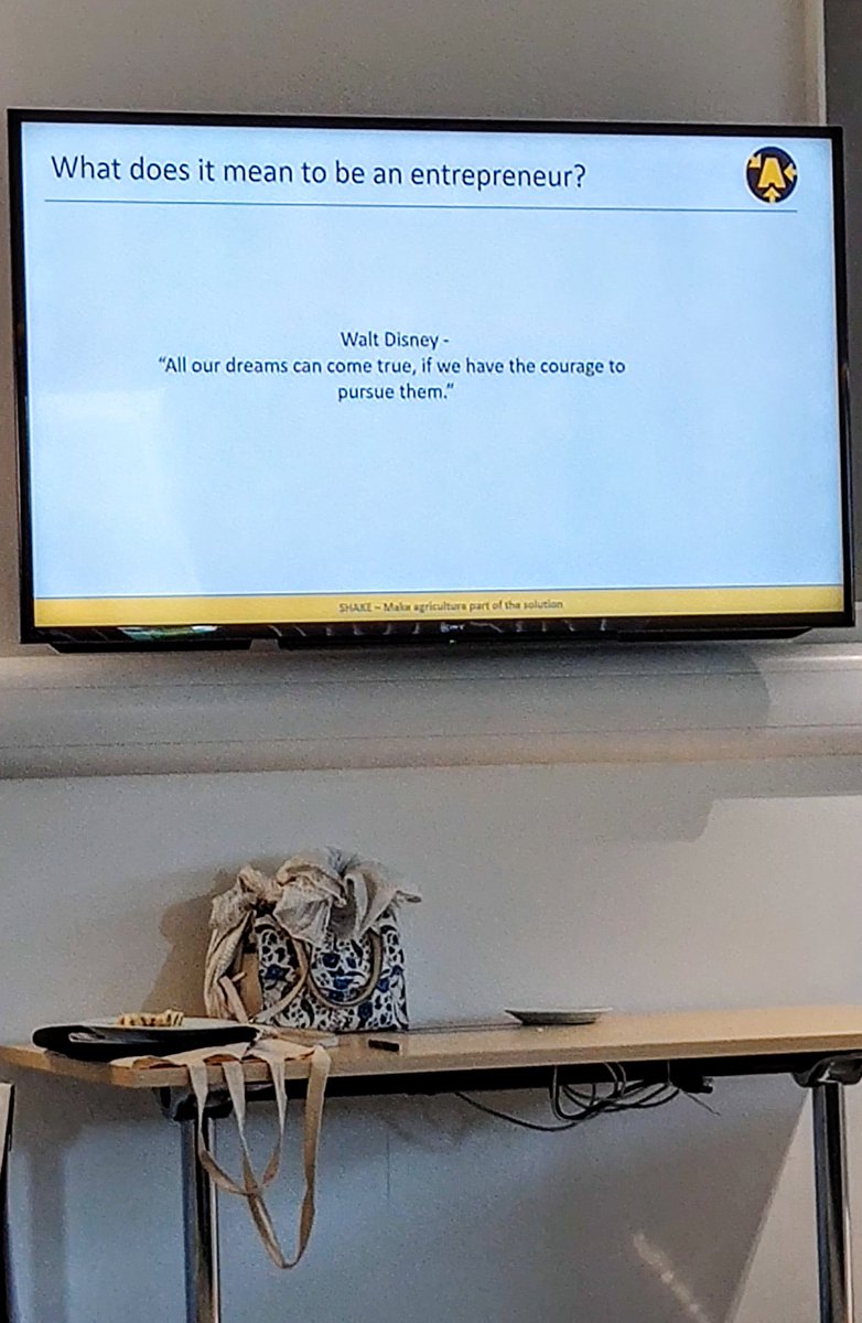 SajeevEM's tweet photo. Need to muster up lots of courage before the final pitch tomorrow. Excited and nervous in equal measure. Shake Climate Change phase 1 wraps up tomorrow, but the last three days were immense and helped moved our idea forward. Thanks to all the mentors and organisers! #SHAKECC https://t.co/MehT46dzza