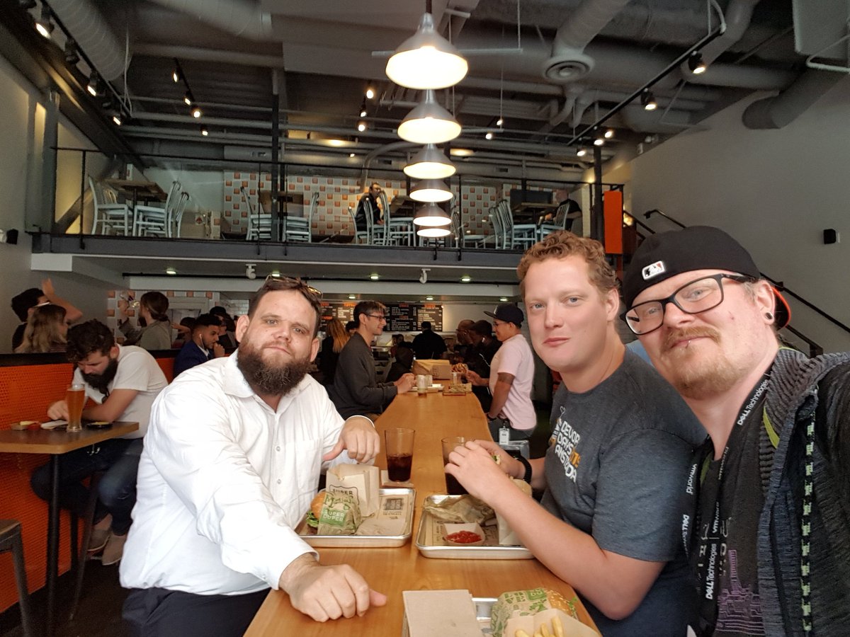 Enjoying a well deserved burger at <a href="/SuperDuperSF/">Super Duper Burgers</a> with @smtrobroek and <a href="/jpiscaer/">Joep Piscaer</a> #vmworld19 #VMworld