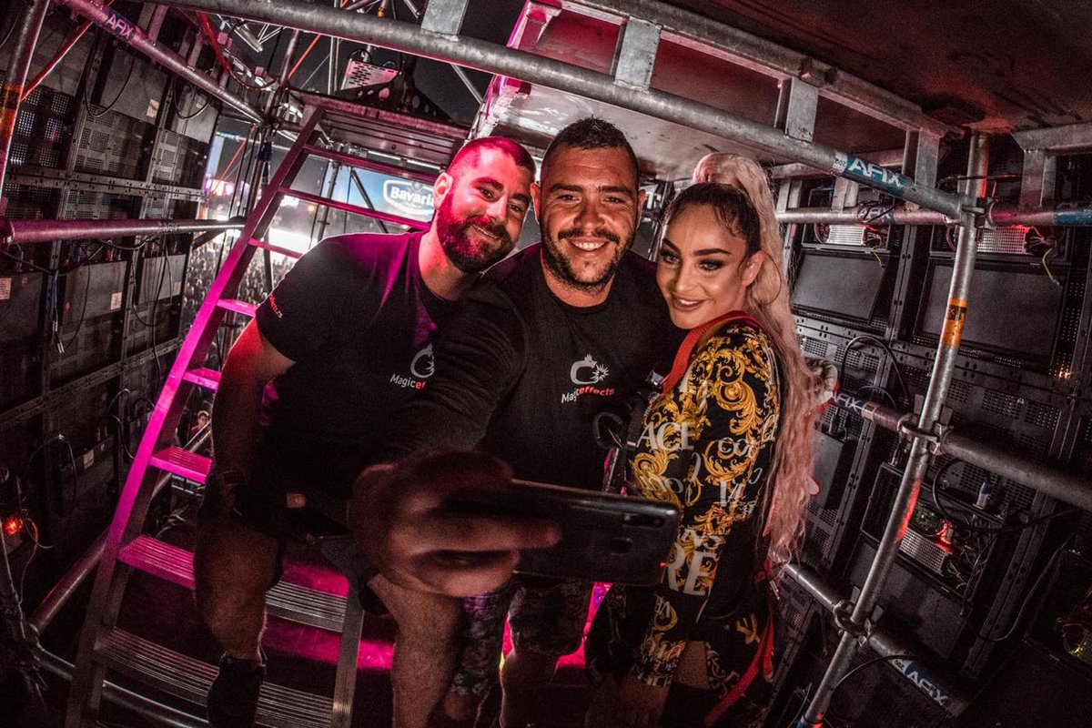 EffectsMagic's tweet image. These are the guys responsible for taking your breath away!

With amazing @MayaBerovic