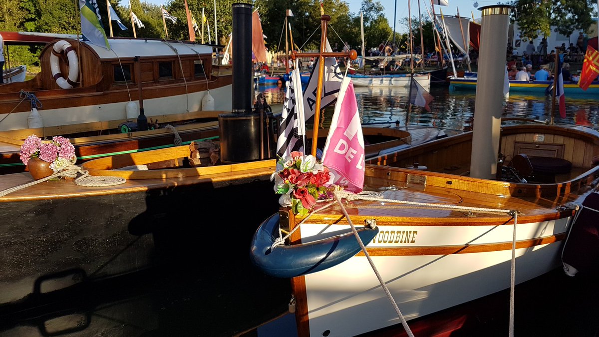 RDV_Erdre's tweet photo. Nort-sur-Erdre fête le jazz et le nautisme ! #rdverdre #belleplaisance #festival https://t.co/YeHZuLh2Uw
