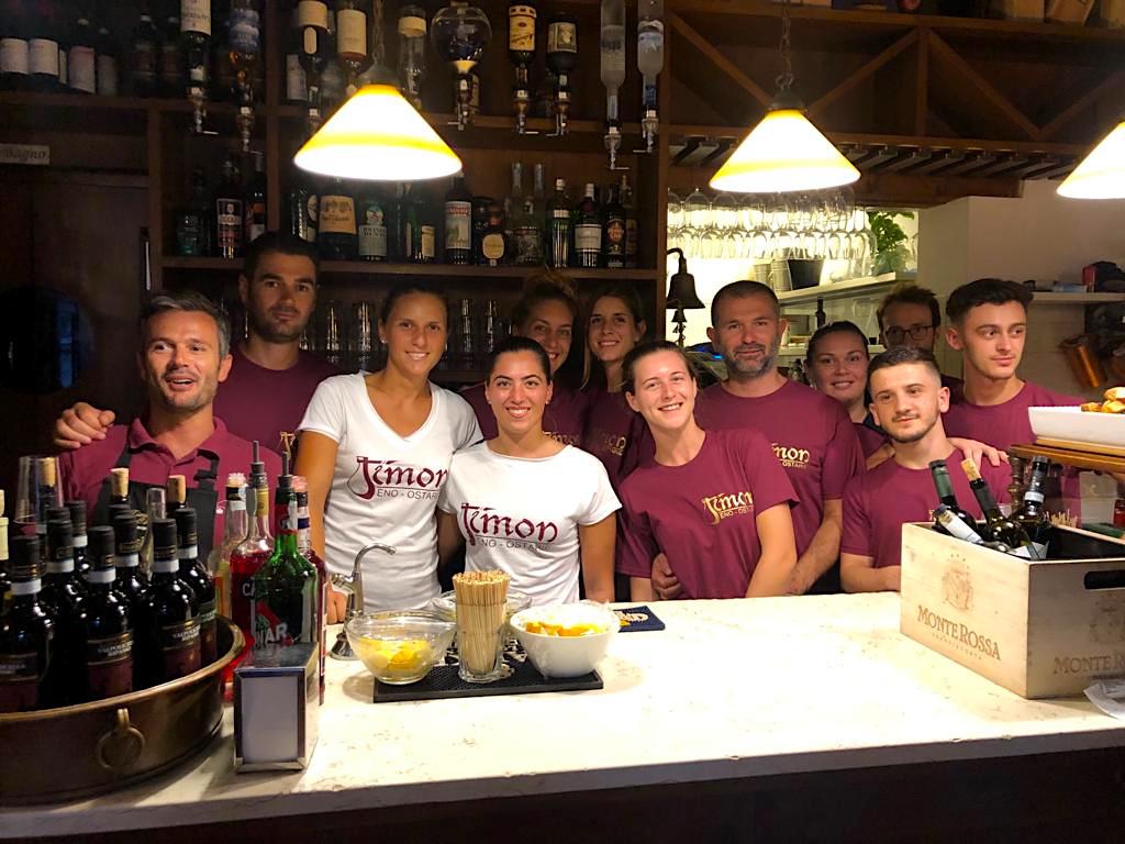 AlTimonVenezia's tweet photo. #RegataStorica2019
Domenica 1 settembre, alla regata delle donne su mascarete, #altimon farà il tifo per Sofia d'Aloja e Magda Tagliapietra!
Forza ragazze, siamo con voi 💪🚣♀️ https://t.co/wFgjkSNymO