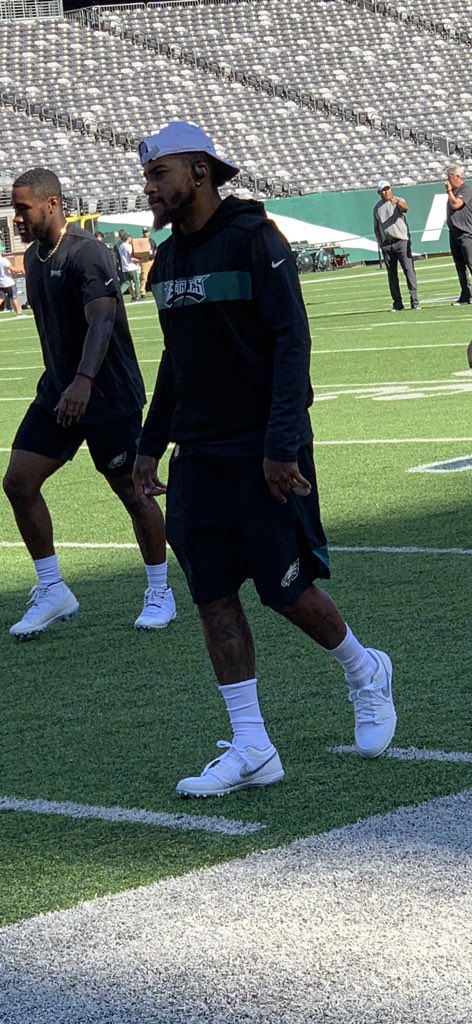SportsTownDan's tweet photo. #FingerWatch Desean Jackson is among those working out on the field. Broke his finger in practice but reportedly will be ready for week one. Here’s his left ring finger wrapped up https://t.co/2tB6jjEzUd
