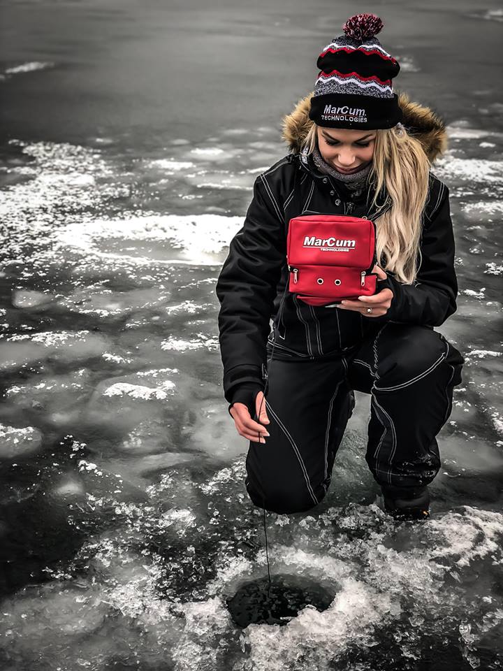 marcumtech's tweet photo. Who loves using a camera to scout for fish? @NicoleKStone with her #recon5 checking out a weedline. #marcum #icefishing https://t.co/tgemk5D9Ww