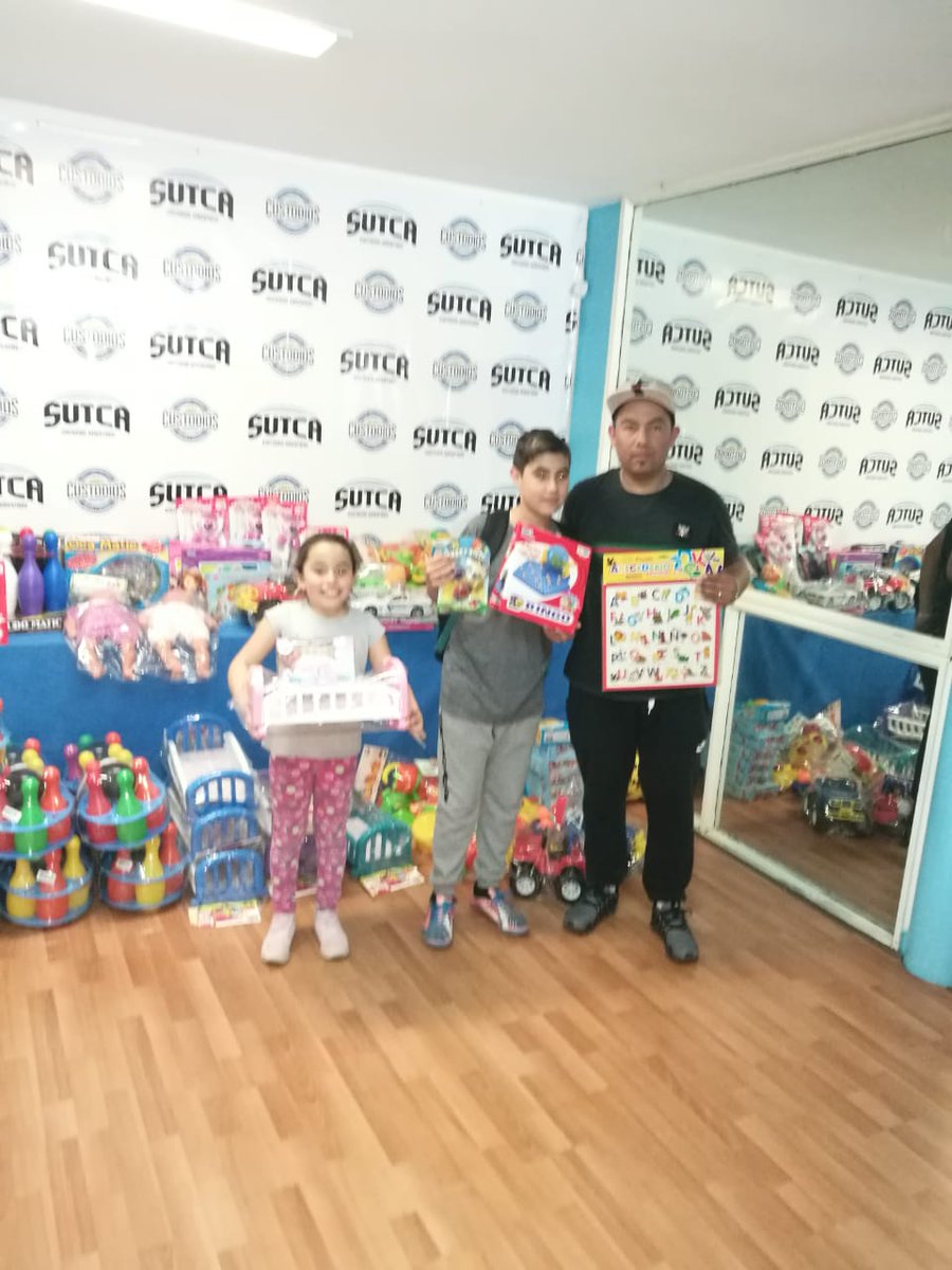 Chris_Lopez_Ok's tweet photo. En el mes del #NIÑO @LosCustodios #entregan miles d #juguetes en todo el #pais y #terminan el mes con 1 #mega #sorteo,@cgt_camioneros @PabloHMoyano,@SergioSutpa @hugoamoyano,@gustavoveraok @Sutravipcasa,@suvicocba @caesbainfo,@ProsegurAR @SecuritasArg,@G4S @JuvSindicalNac,@SUCPAp https://t.co/L5YTFcaNdE