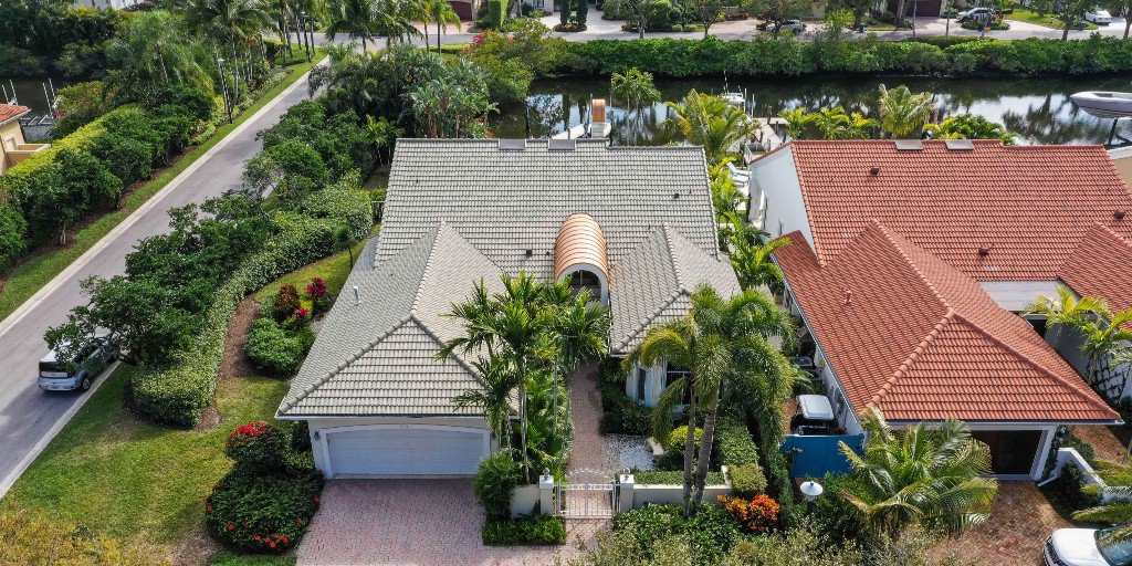AdmiralsRealty's tweet photo. $100,000 Price Reduction 
Was $1,495,000 NOW $1,395,000

341 Regatta Drive
2 Bed | 2 Bath | 2,460 SF

One of a kind, entirely remodeled 2nd floor Harbor Home with breathtaking wide water views. 
 
Call Admirals Cove Realty at 561-744-8800 for a private tour https://t.co/JNH7202B0T