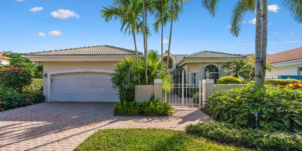 AdmiralsRealty's tweet photo. $100,000 Price Reduction 
Was $1,495,000 NOW $1,395,000

341 Regatta Drive
2 Bed | 2 Bath | 2,460 SF

One of a kind, entirely remodeled 2nd floor Harbor Home with breathtaking wide water views. 
 
Call Admirals Cove Realty at 561-744-8800 for a private tour https://t.co/JNH7202B0T