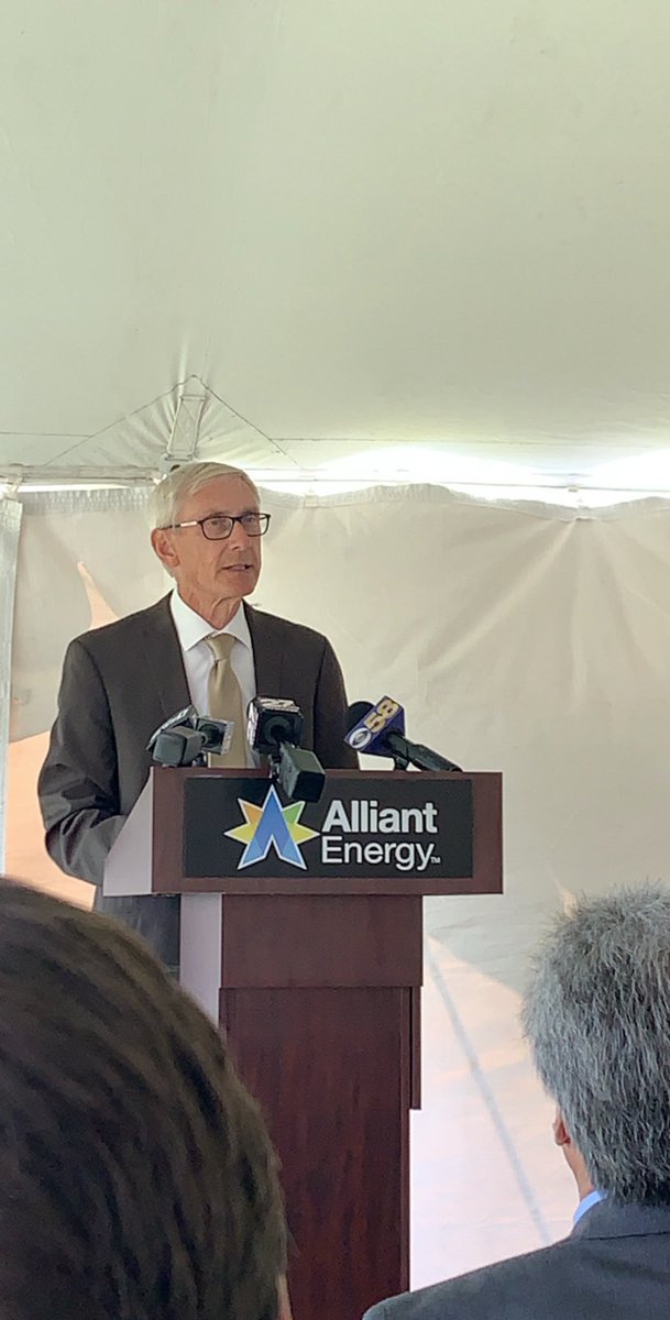 Governer Evers announces that the Beaver Dam Commerce Park is WEDC’s newest certified site- one of the largest available sites in the state! cushman-wakefield.onehub.com/app/short_link…