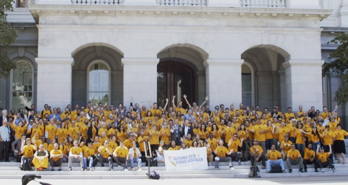 SolarWarsMovie's tweet photo. Celebrating 1 million rooftops with solar in CA at the stairs of the Capitol Building!

https://t.co/jtbIlN8HIQ
#KeepingOurLightsOn
#SolarWarsMovie
@CALSSA_org #Solar #California #1million #1millionrooftops #cleanenergy #solarenergy #Sacramento #CapitolState @CAgovernor https://t.co/Z0RmlPoDmS