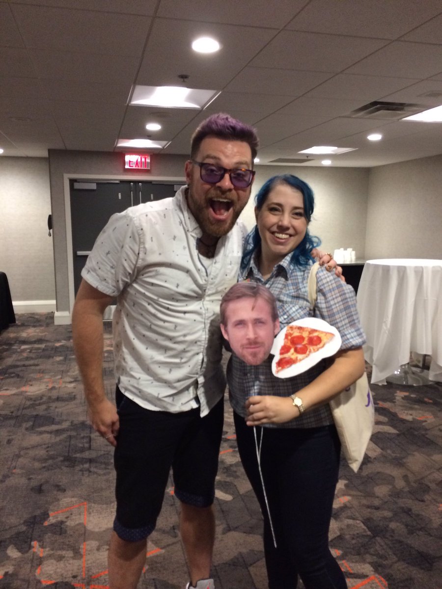 rollforlore's tweet image. Thanks @travismcelroy for taking the time to speak with me this afternoon!! Have a blast at the con! #DragonCon