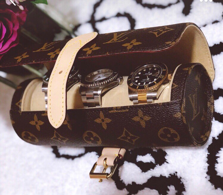 whitecom5's tweet photo. u need it 🤪

#kriswu kris wu dating .kris wu luna . #留学生 #lv #LouisVuitton #swatchbag #beijing #香港加油 #Rolex #美国 #澳大利亚 https://t.co/53gr1o5azF