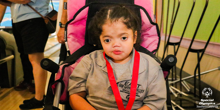 SOSoCal's tweet photo. #ICYMI: This past Saturday, hundreds of #SOSCAthletes from all over Southern California left everything but the pins on the lane! π³ Click the link for an inside look from the #BowlingChampionship β‘οΈ https://t.co/4esxpUzrn0
#WeAreSOSC #SOSCBC #TBT #ThrowbackThursday https://t.co/CVbl8Bp69C