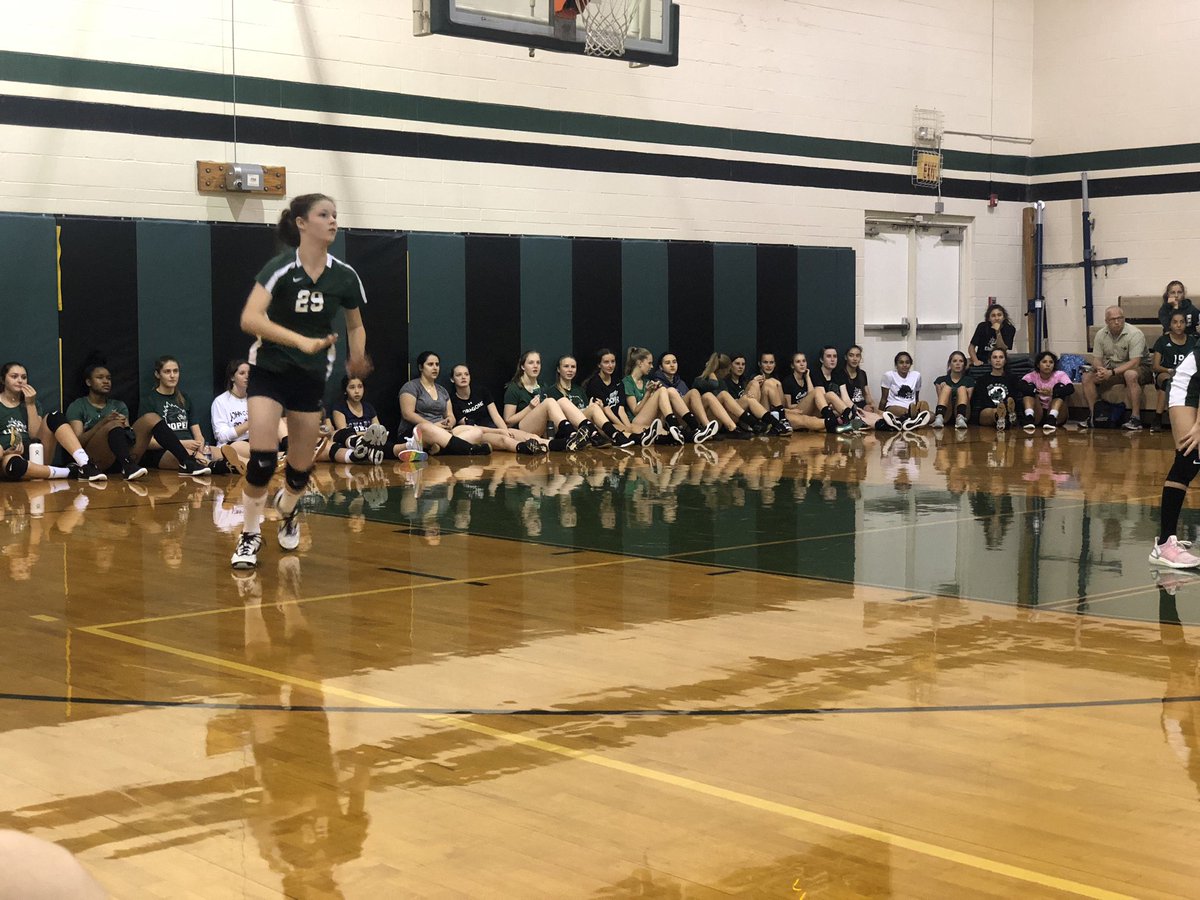 JCS_VolleyBall's tweet photo. US volleyball players supporting the 6th grade teams inaugural game! #theywon #theycheered #theybroughttheenergy https://t.co/vbVTnJtDQV