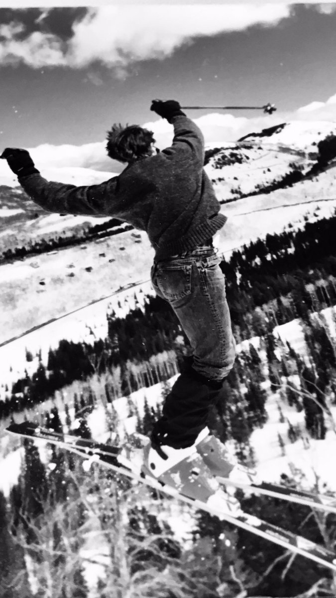 WarSpog's tweet image. Thrashing 1987 vs. Thrashing 2019

Old Thrashers never die they just lay on the couch and watch Point Break.

#UtahGetMeTwo!