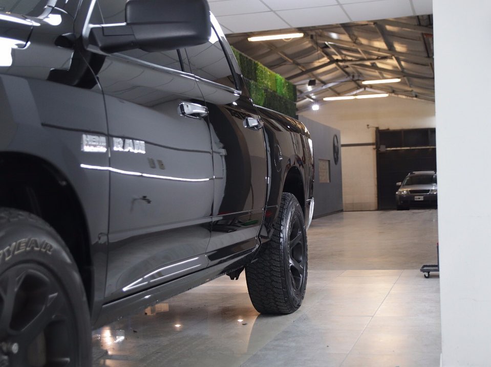 detailmania's tweet photo. Nos llevo casi 7 días dejar esta #RAM derrochando facha de nuevo en las calles 😎 Si querés que tu auto vuelva a rodar #MejorQueNuevo consultanos por los Tratamientos Premium https://t.co/Xd5tRtKD3X
#CarDetailing #fansDelBrillo #detailing https://t.co/G2yrD0ueWl