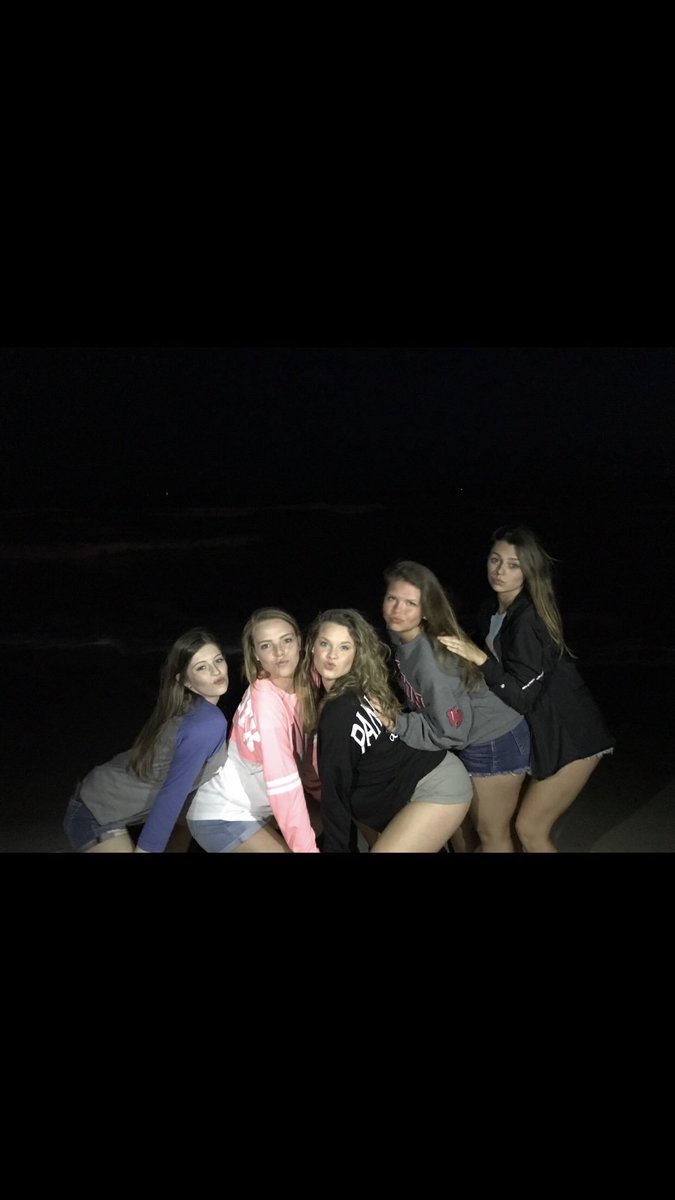 brooklysfab17's tweet photo. Happy Birthday @olivia_sirch 💕💕 Hope you have an amazing day!! LIl throwback you could say https://t.co/sJ4Z7jJ2hE