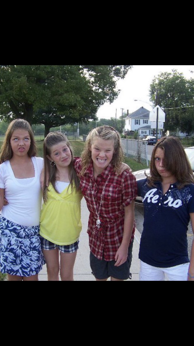 brooklysfab17's tweet photo. Happy Birthday @olivia_sirch 💕💕 Hope you have an amazing day!! LIl throwback you could say https://t.co/sJ4Z7jJ2hE