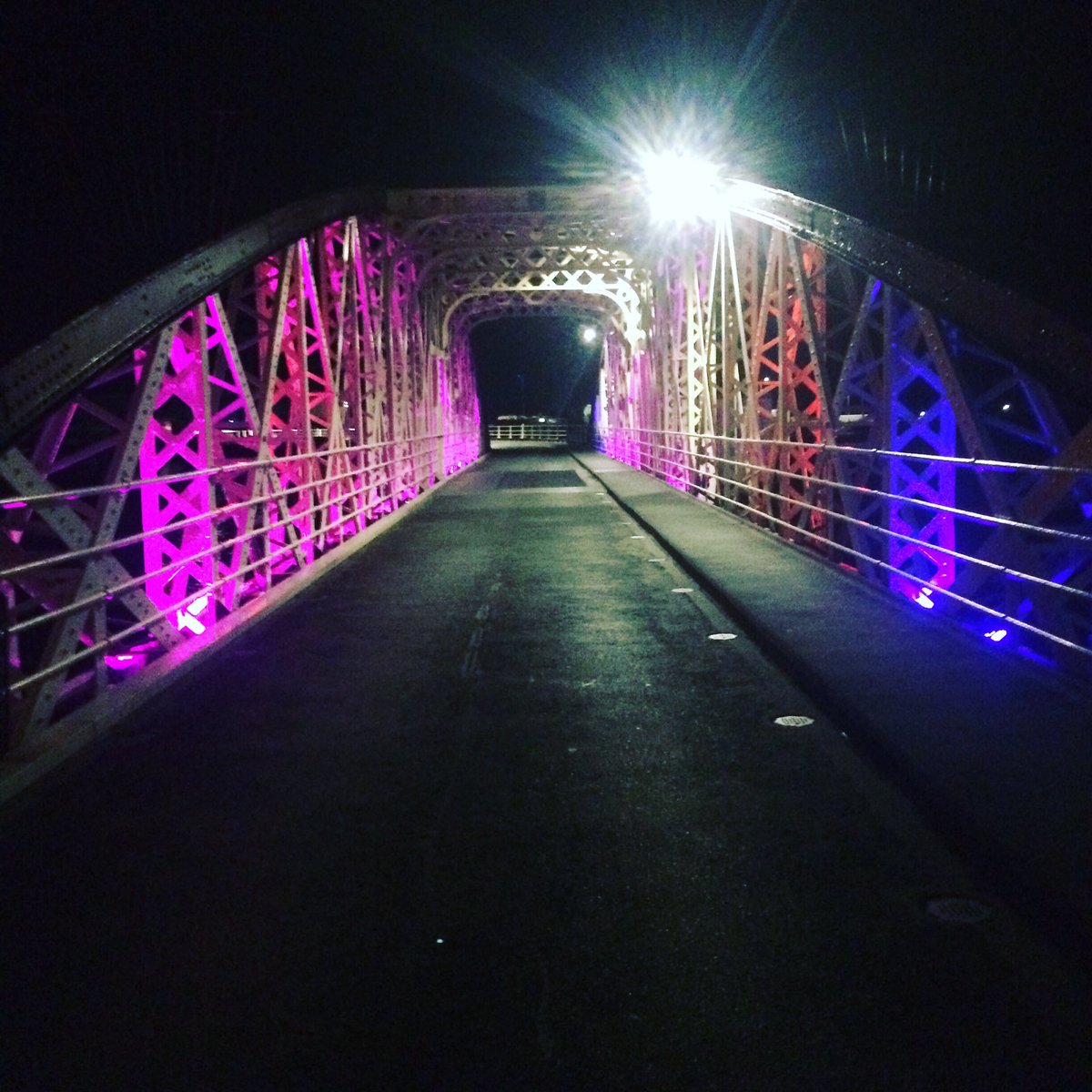 madphilhorton's tweet photo. #Ramsey #swingbridge #iom #bynight  no racing tomorrow #hadafewbeers @OkellsBeer #trafalgarhotel #ramsey and a few @glayvaliqueur https://t.co/dkAIYct1oR