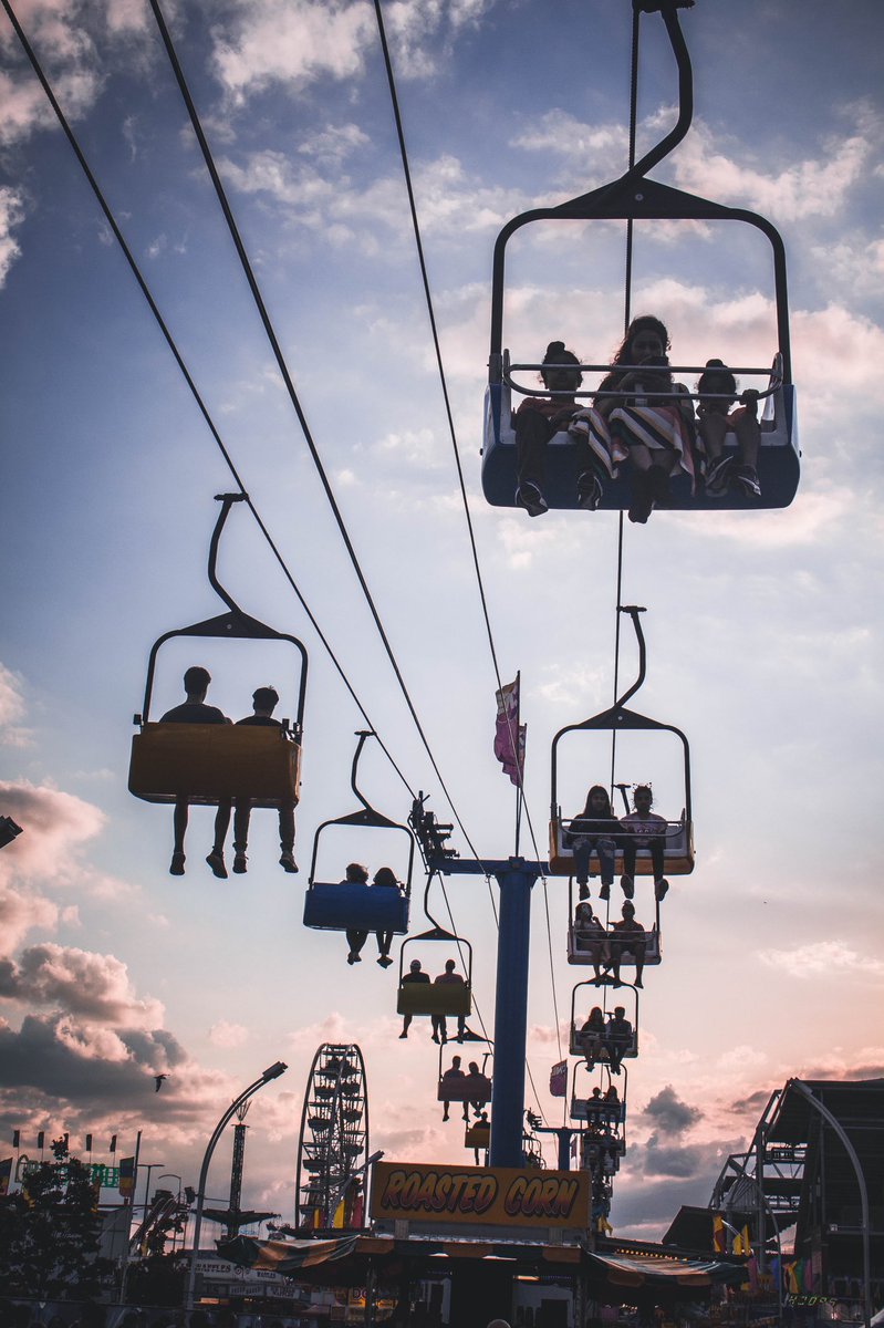 suppmallory's tweet photo. 8.28.19 // shot by me 📷 // @LetsGoToTheEX ✨ https://t.co/Zm9wq5sc33