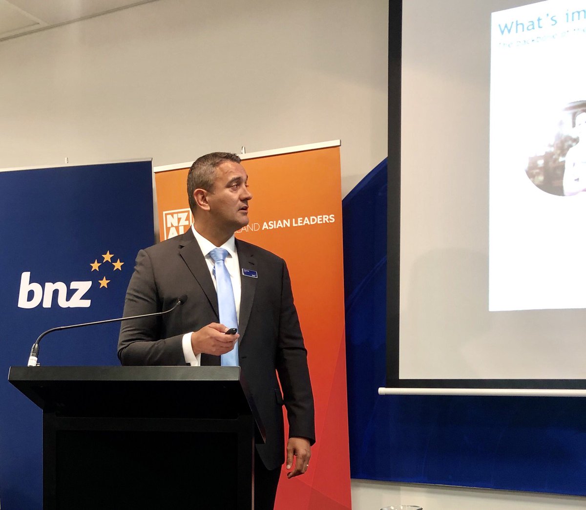 JaneBlackmoreNZ's tweet photo. Was impressed by Karna Luke (&amp; team) re their proactive approach to the SME segment. Thanks @BNZ team for hosting the @NZAsianLeaders event last night - without sponsors these sorts of events won’t happen! #entrepreneurs #SME #CustomerCentric #NZAL https://t.co/dKOFySaU2H