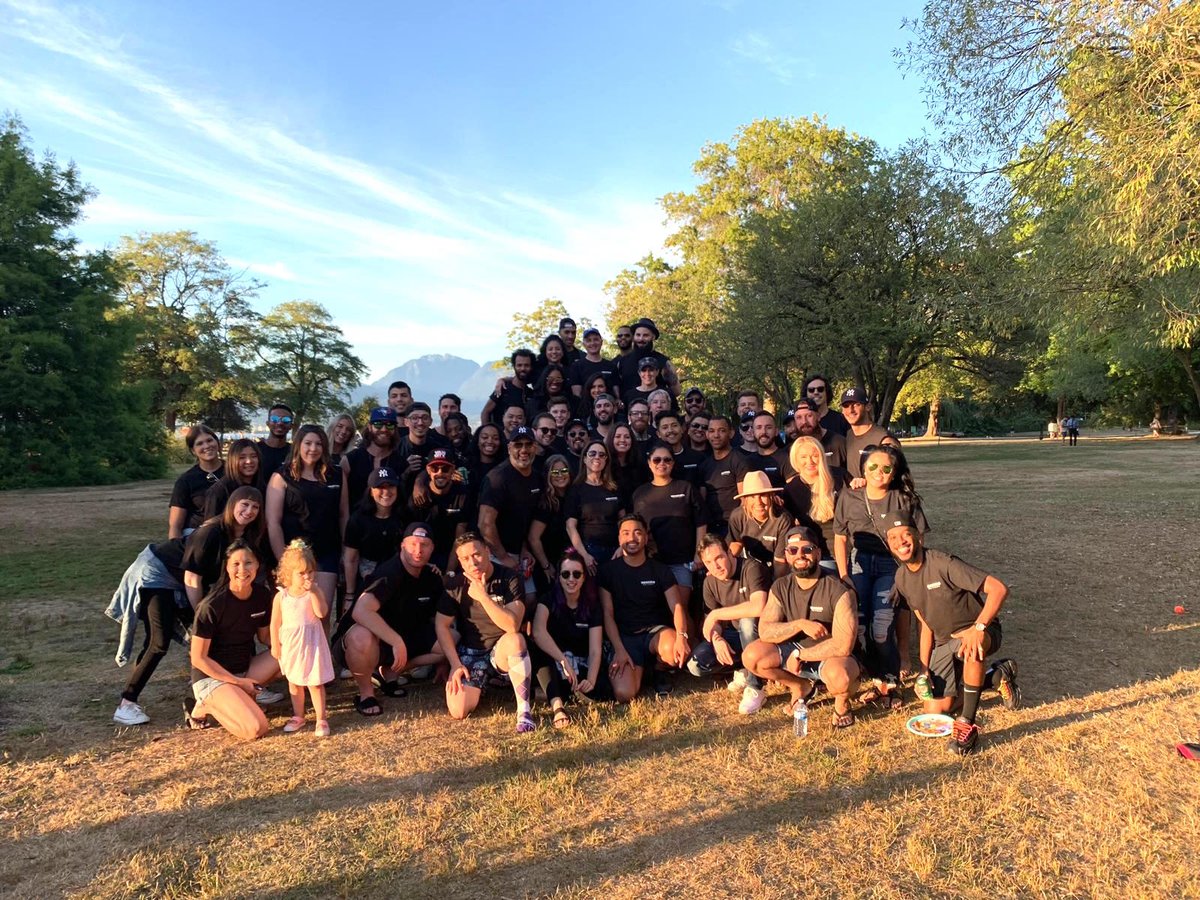 indochino tweet media