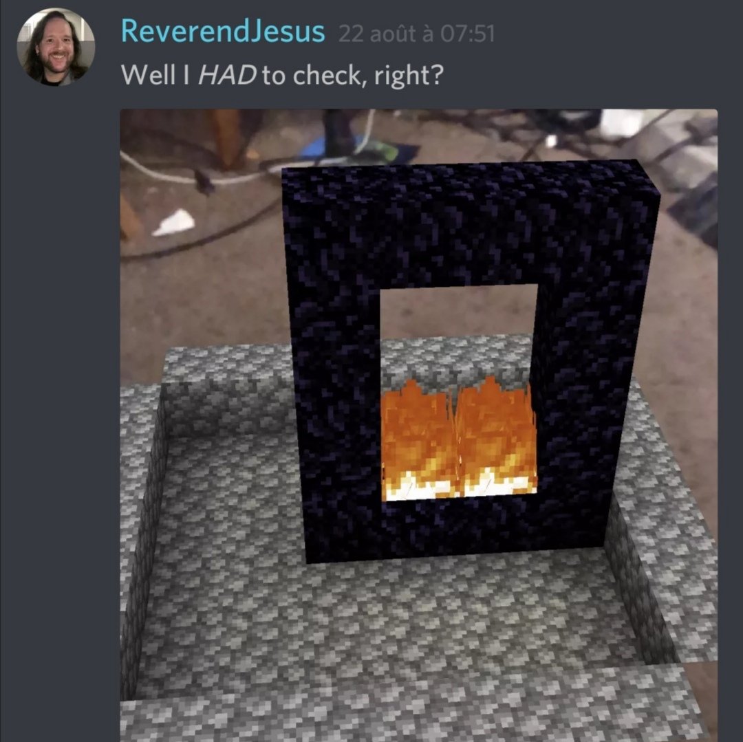 MCEGuide1's tweet photo. For the moment the portals of the ender do not work yet, soon can be π€
#MinecraftEarth
#mceguide https://t.co/PgpW3NsVG1