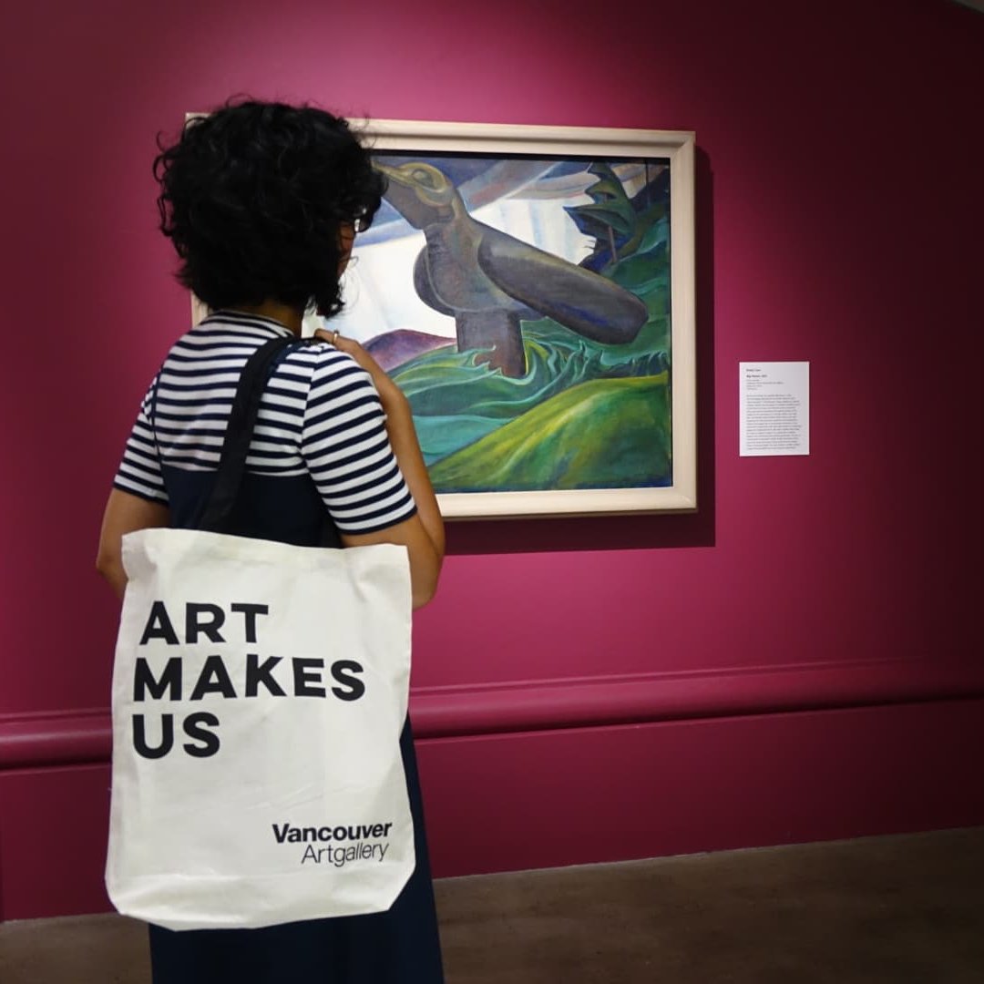 VanArtGallery's tweet photo. Our new #ArtMakesUs tote bags have arrived! To celebrate, Gallery Members receive 20% off these cute totes until Sep 15. Hurry in to the #GalleryStore to get yours while quantities last! https://t.co/pjG5os8N1U https://t.co/LHXUWRonve