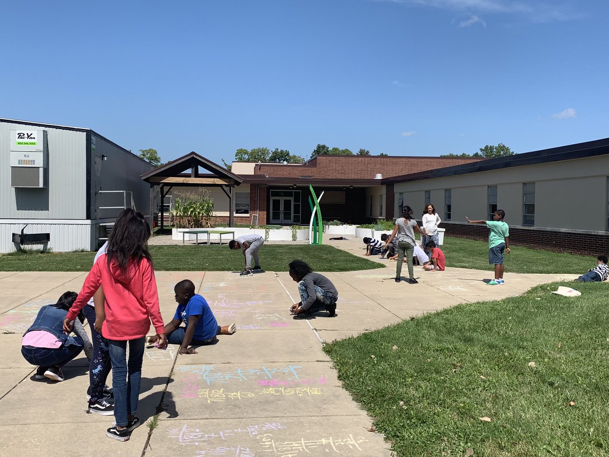 jmac8229's tweet image. Today math included an outdoor carousel! Multiplication and division using sidewalk chalk is WAY more fun than pencil and paper. Building fact fluency and proficiency in various ways to solve ✖️and➗problems. @wle_elem1955 @lbland82 #movementinmath #multiplemethods #peermodels
