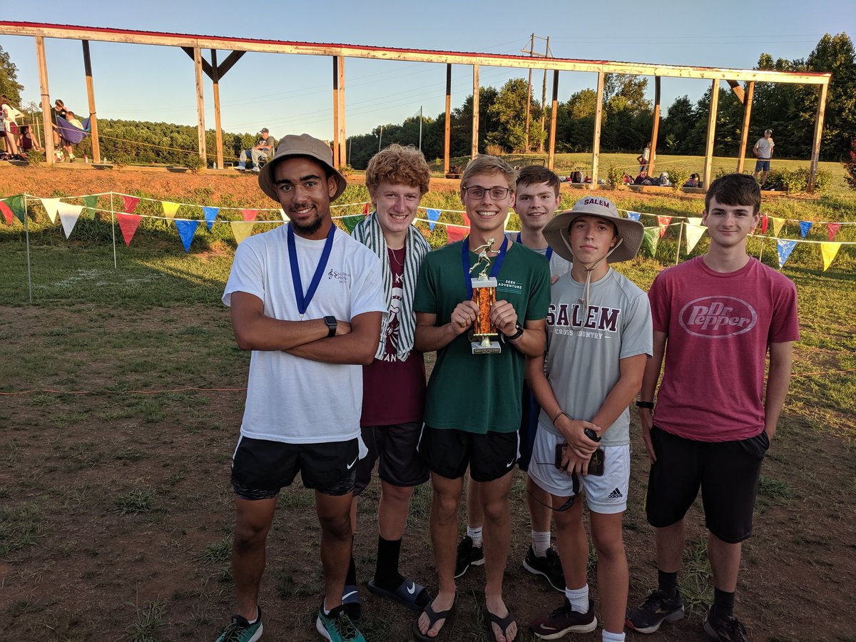 SalemSpartansXC's tweet photo. Boys and Girls both placed third in their respective races. https://t.co/QYbtUdb1Xn