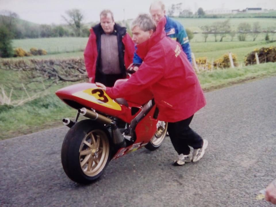 popsyosh34's tweet photo. Joey Dunlop NSR500V 3⃣🏁
#somanyclasses
@PadgettsRacing1 https://t.co/w04pd6A7GK