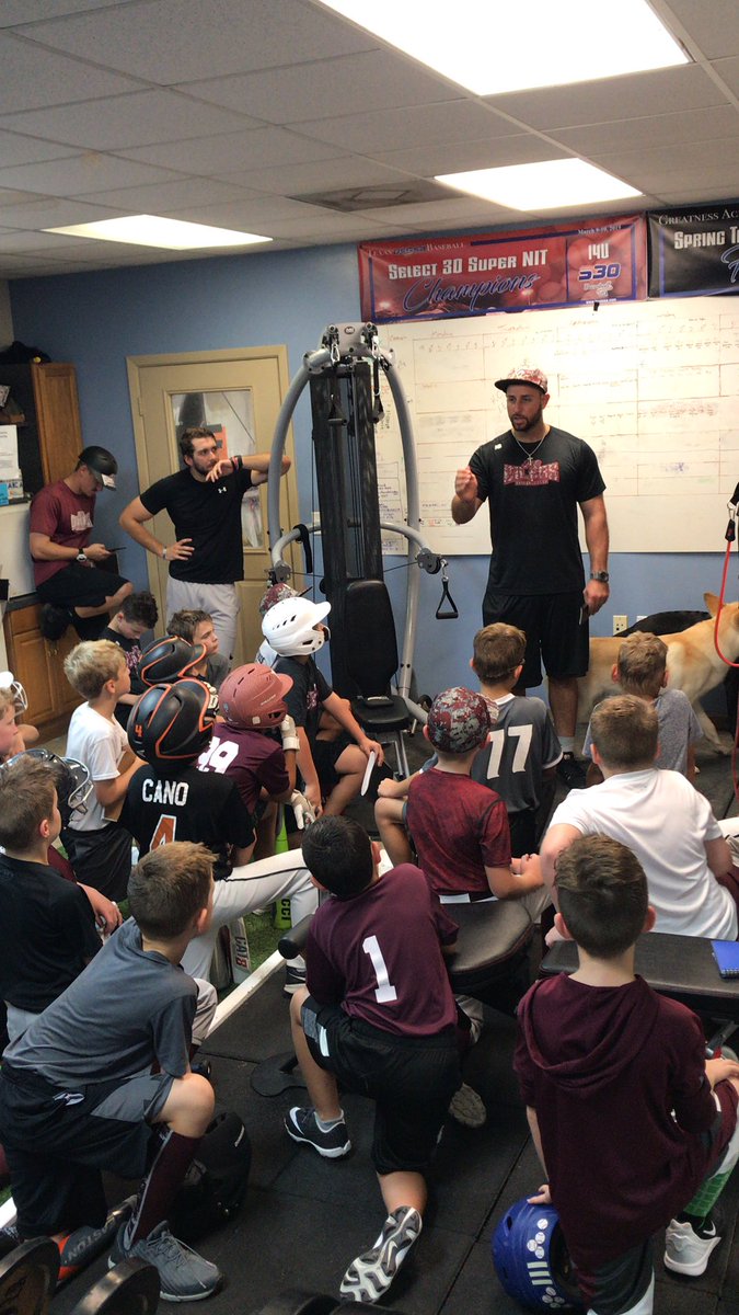 kcoilers's tweet photo. 9U/10U just put in some work at the facility #KCOILERS https://t.co/DySnjqje8j