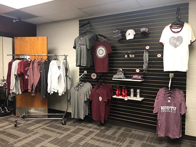 LSNstore's tweet image. NEW APPAREL IS HERE!!! Come by and check out the new merch!👀🔥 Our final giveaway for our grand opening week is coming soon... ift.tt/2ZsGfbe