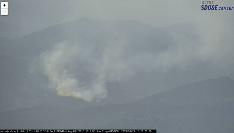 CAFireScanner's tweet photo. #ToyonFire visible off the Mt Woodson camera @ https://t.co/b05oO80Krt https://t.co/VDOq1ffl8p