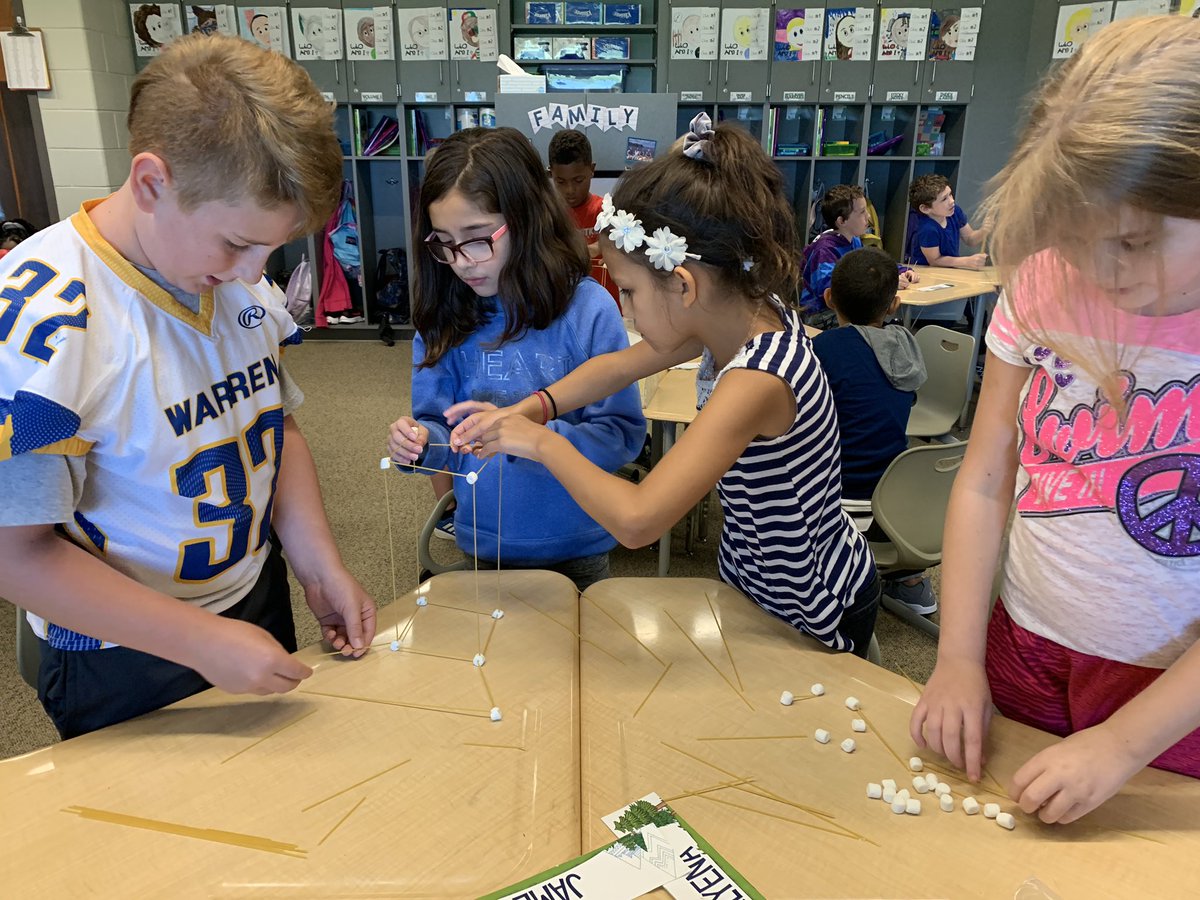 Today in science the students were challenged to build the highest tower made of only spaghetti and marshmallows! #d56achieves #ptpride #stem thanks @MissSpaeth_PT for the idea!