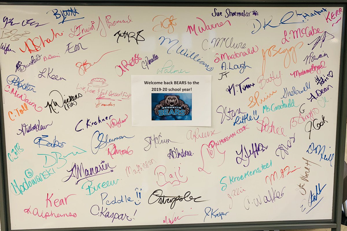 brooklinhslib's tweet photo. A personalized welcome from #BHSteachers and #BHSAdmin for grade 9 Bears and everyone else starting (and returning to) @brooklinhs next week! https://t.co/sSqi6spQA5