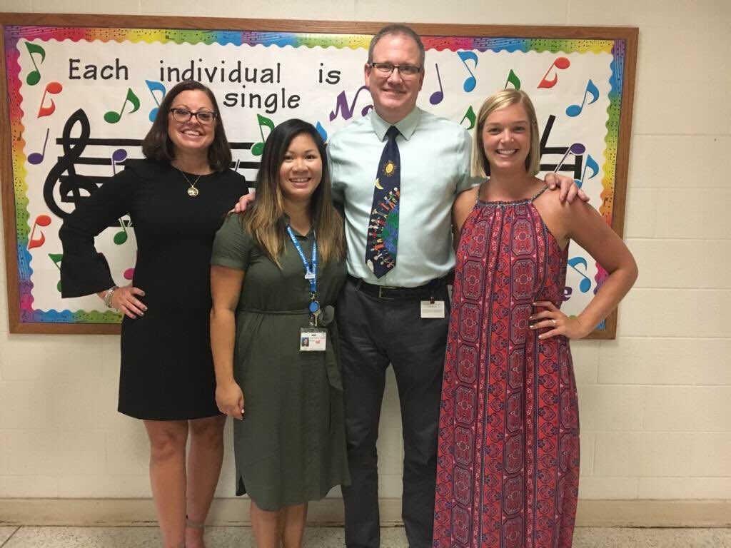 SalemES_ITS's tweet photo. @Providence_ES 3rd Grade Teachers are excited and ready for a new school year! #VBPioneerPower #creatingamasterpiece @vbschools https://t.co/B054xWhl78