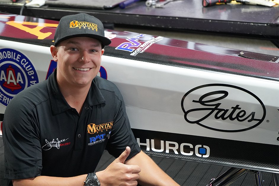 GatesNAmerica's tweet photo. #Throwback to Mile High Nationals at @Bandimere where we had access to @ProckRocket_TF's Top Fuel car, featuring the #GatesPolyChain Nitro belt signed by Gates employees of the Elizabethtown, KY facility!
.
.
#GatesAuto #DrivenByPossibility #MileHighNats #AustinProck https://t.co/Dms8KbX3iD