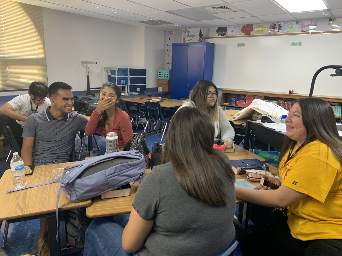 dvhsco2020's tweet photo. Senior class meetings will be every Thursday after school in room W213. #OFOD #makeyourmark #classof2020 https://t.co/JuvTbONqti
