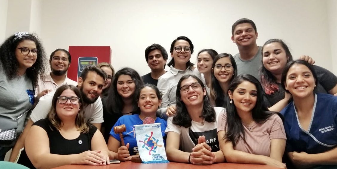 RacHmoMilenio's tweet photo. El tiempo es lo más valioso que tenemos. Gracias a nuestros socios e invitados por dedicarlo a hacer del mundo un lugar mejor. 🌍

@Rotary https://t.co/gEyzZtXvBy