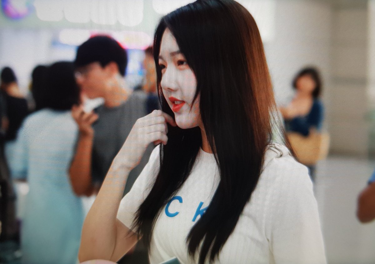 190830 출국 예린 프리뷰
#여자친구 #GFRIEND #예린 #YERIN
