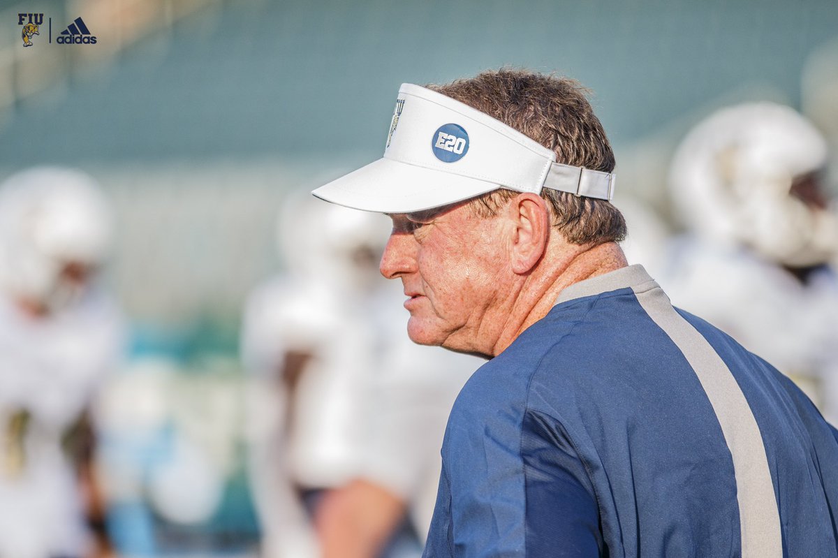 FIUFootball's tweet image. For E. 

#PawsUp 🐾 I #PantherPride