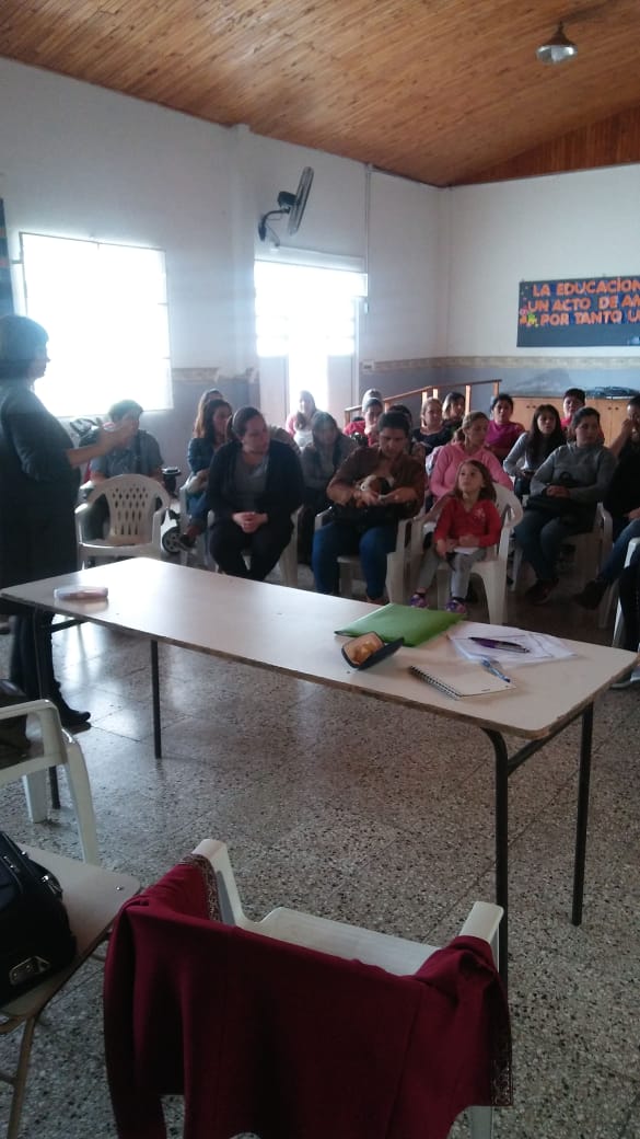 AlbertiRegion15's tweet photo. ABC padres EP N 1 un espacio para dialogar y proponer mejoras en la educación de los niños. Gracias por la participación!!!@JefaturaR15 @BAeducacion @15Alberti https://t.co/CubXPAvxoR