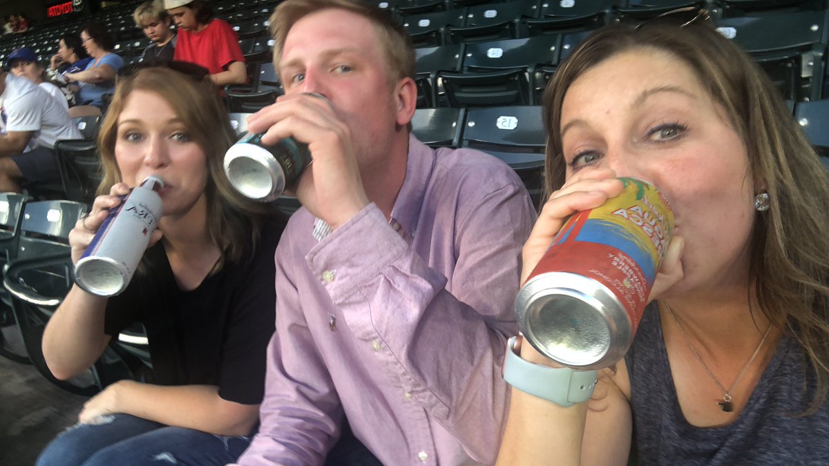 jessicawilcoxOK's tweet image. Fun w/my favorite Merchandisers #TexTrip19 
#MyRangers  #SEAvsTEX