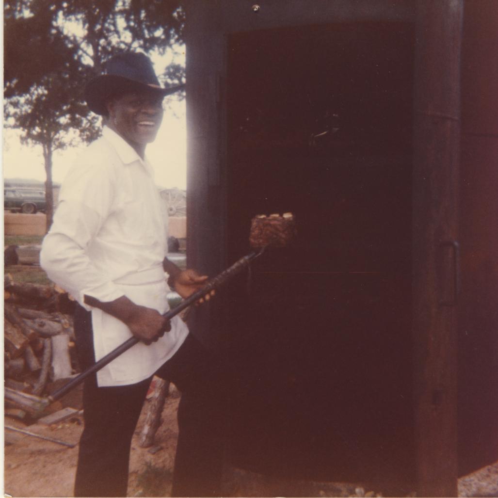 stubbsbbqsauce's tweet photo. "There is a deep separation between cooking for money and fame and cooking to make somebody happy. My secret is that I care about it." 

Some of our favorite words from Stubb himself. #TBT https://t.co/qVG7n2wOvG