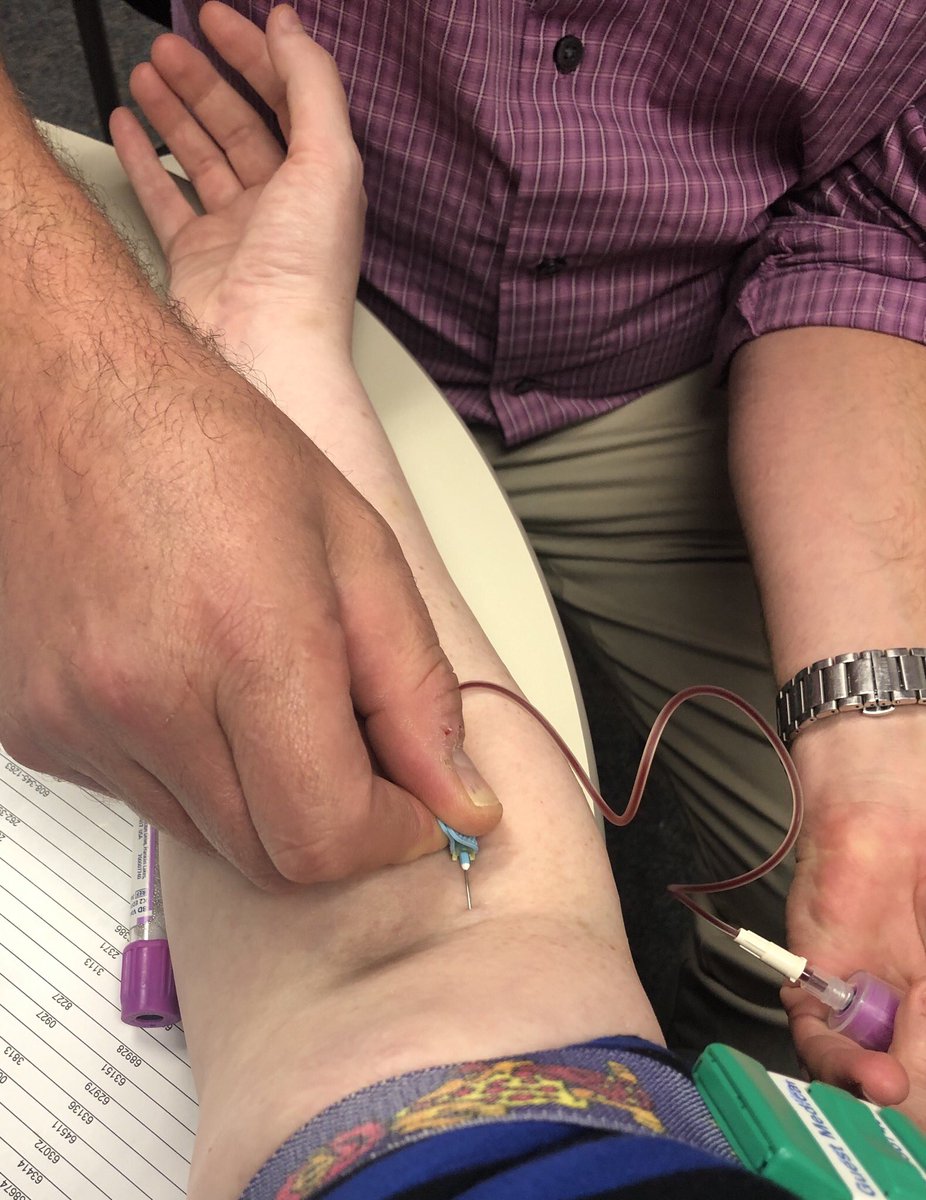 ElleGeddesMD's tweet image. Likely my last desktop blood donation for my babies- from now on I’ll have the mail my blood from Indiana! #LabControl