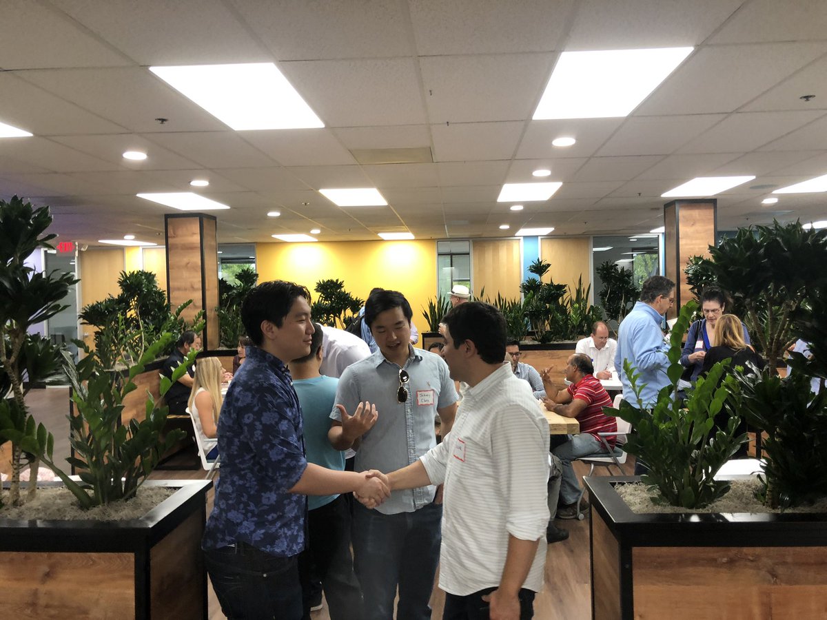 SVignite's tweet photo. Thank-you all who joined us for today’s Founder’s Breakfast. We had so much fun networking with you all. It was a huge success and an amazing turn out. Stay tuned for our next Founder’s breakfast and networking events!  🤗 https://t.co/Ll3WBpV1UN https://t.co/PNIkx33Lru