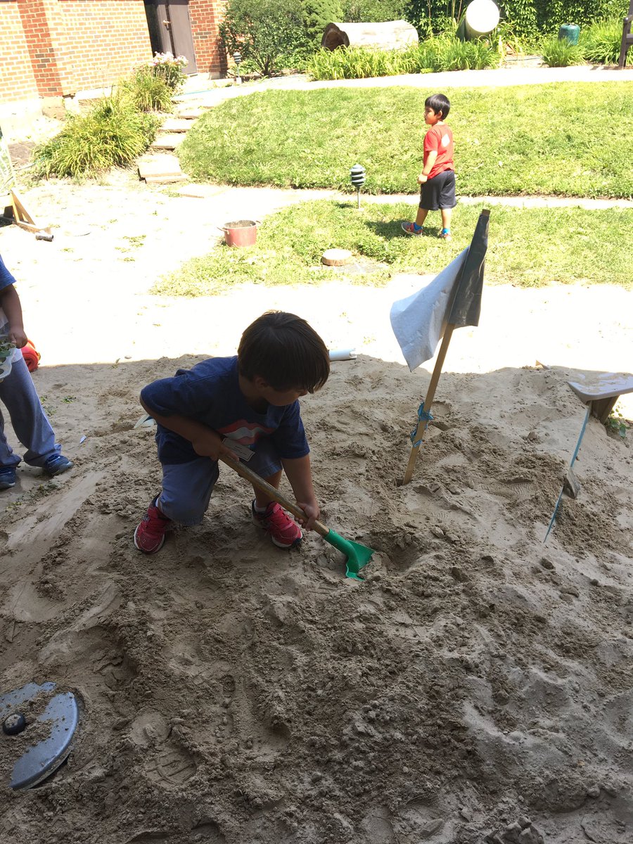 tnegronvelez's tweet photo. @deharovega Our afternoon was just as fun! ¡Nuestra tarde en el salón al aire libre también fue muy divertida! https://t.co/YDQoiAOdEB