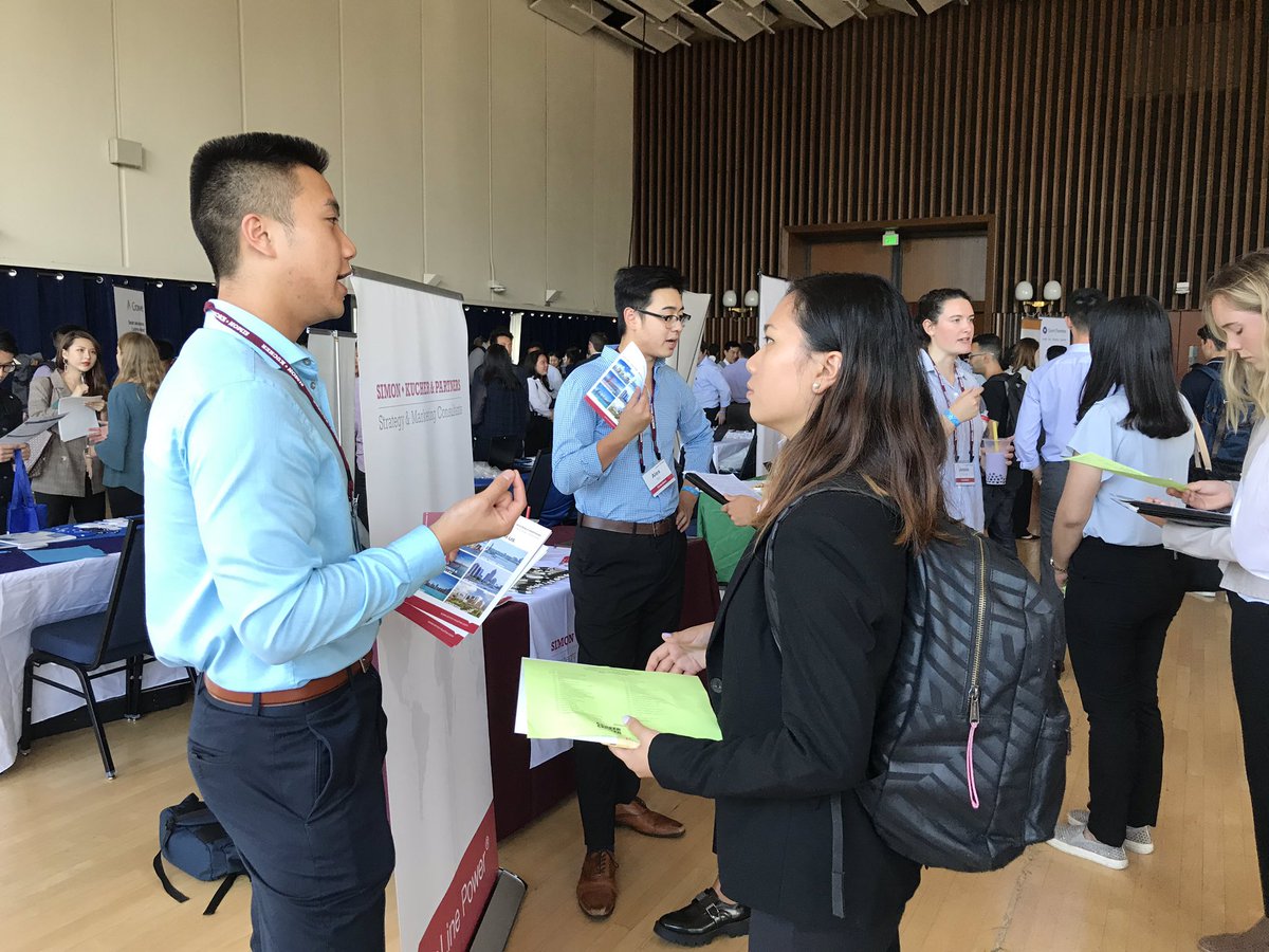 UCBDaraZ's tweet photo. The @CalCareerCenter Consulting Forum is underway! Thank you to our sponsor @alvarezmarsal ! #ucbcareerfair https://t.co/0tOHzLGmc7