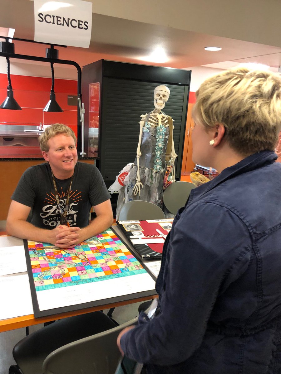 LittleTechStop's tweet photo. Open house success! #590 #GoodtoGreat @M_ECHS https://t.co/SldbIJpkL5