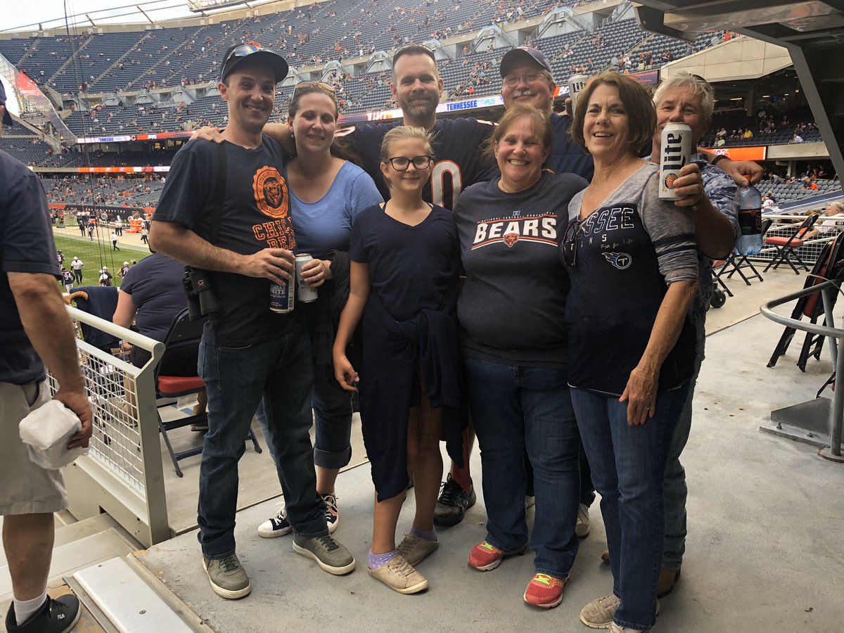 ChefCDT's tweet photo. #bearsphotos #bearphotos #bigscreen https://t.co/ywlD3gvyfA