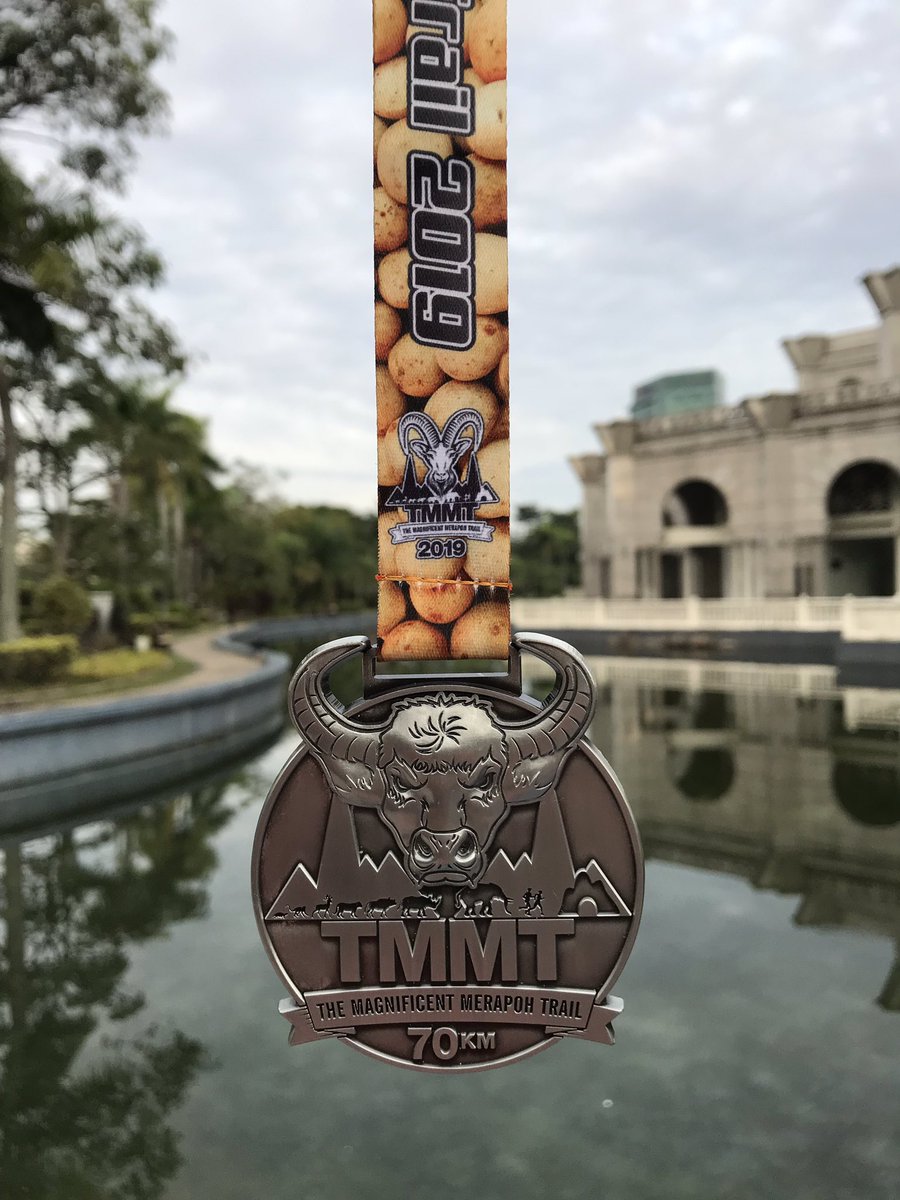 ajezzzzzzz's tweet photo. The Magnificent Merapoh Trail 2019 - My first ever trail ultra.
70KM
Category Rank: 16/74
Overall: 19/97
I’m so grateful that I crossed the finishing line with a smile! What a race!
#TMMT2019 #SaveMerapoh #HugsProject
#KyserunKrew #KLWolfPack #TogetherWeAttainGreatMiles https://t.co/vxBTkIw5Ez